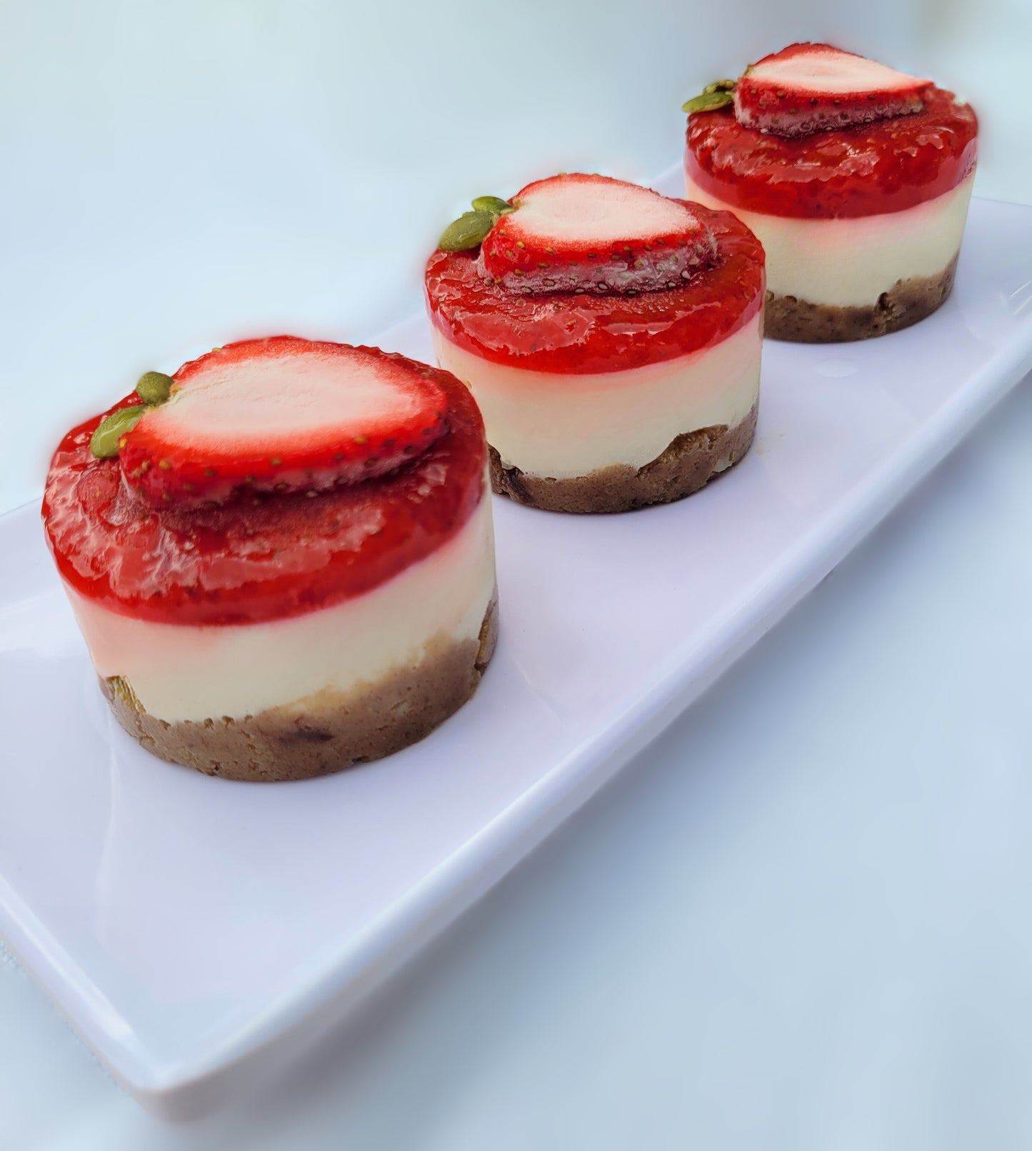 Strawberries Mini Cheesecakes